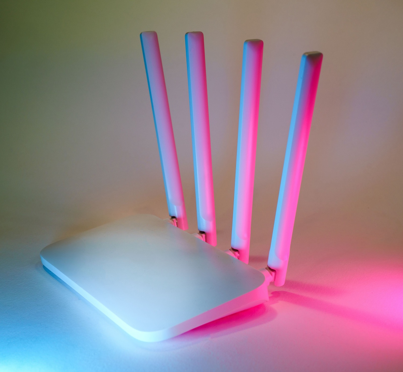 Mobiler Hotspot & LTE-Router für die Baustelle: Internet ohne Anschluss 2026